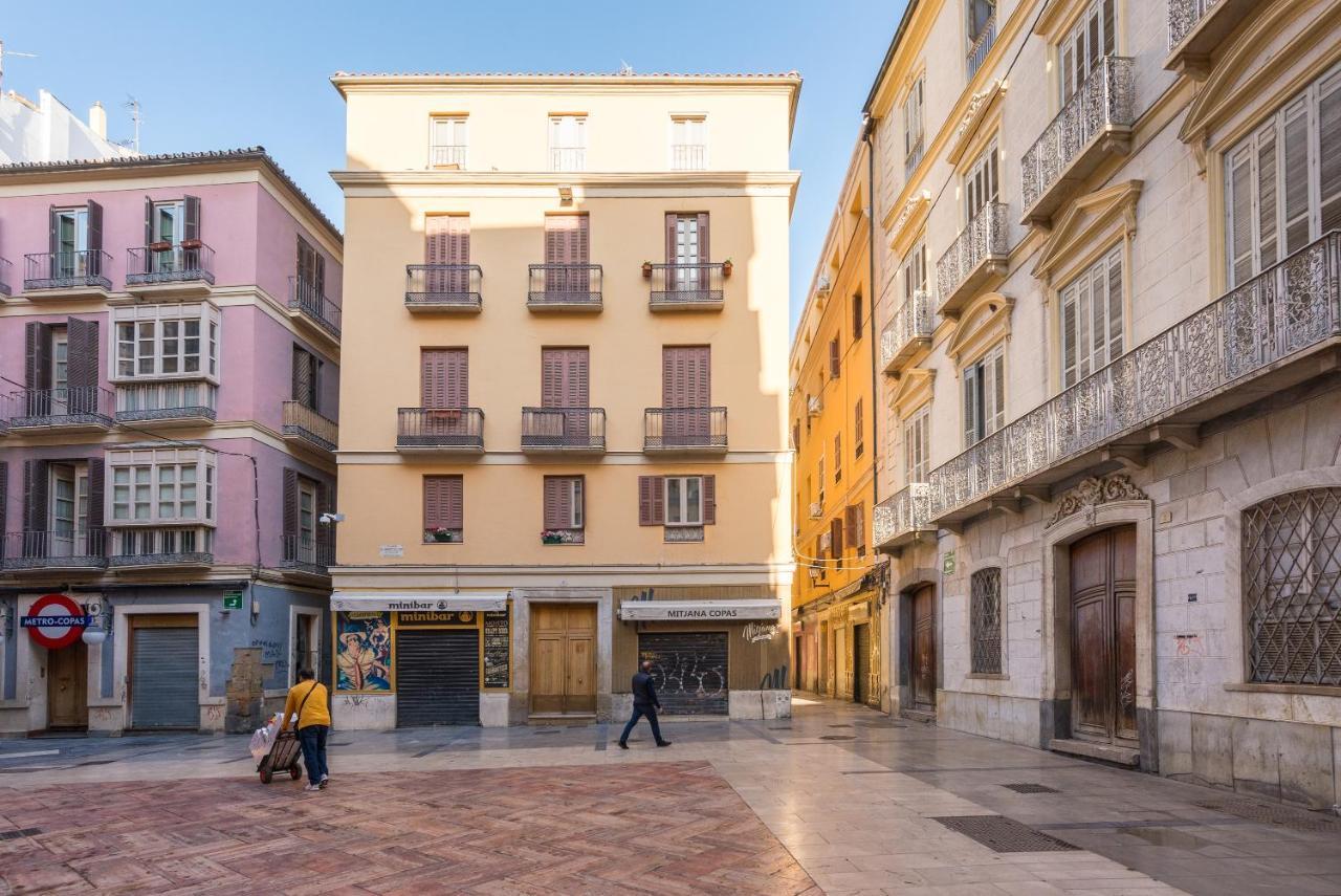 Central Malaga Apartment At Mitjana Plaza Buitenkant foto